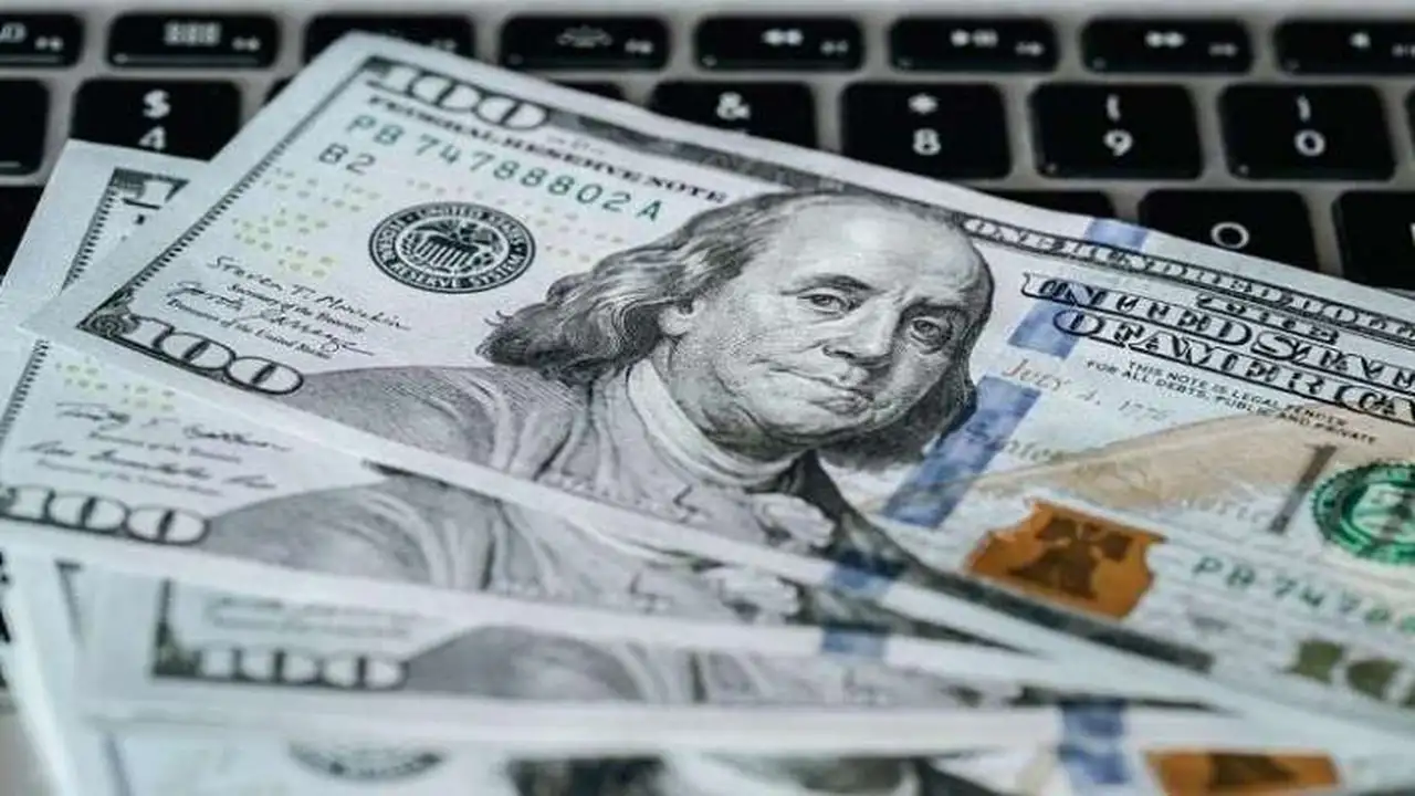 ارتفاع جديد.. أسعار صرف الدولار أمام الدينار في بورصات العراق اليوم تنشر تحديثاتها